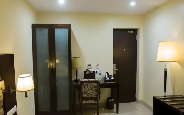 Royal Reve Hotel
