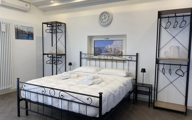 FraMe Room