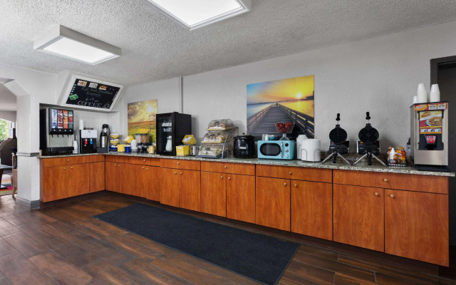 Days Inn by Wyndham Wildwood I-75