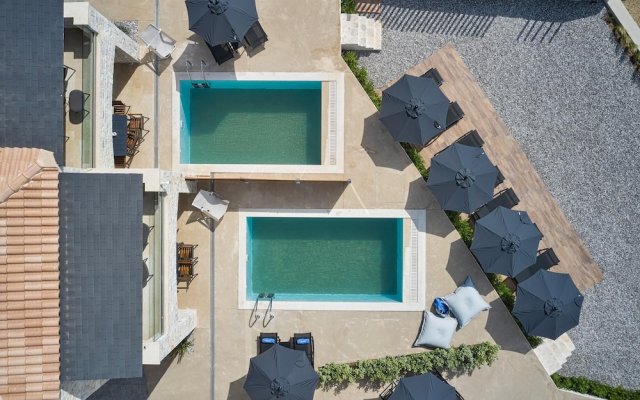 Beachfront Alassa Villas w Private Pools Complex