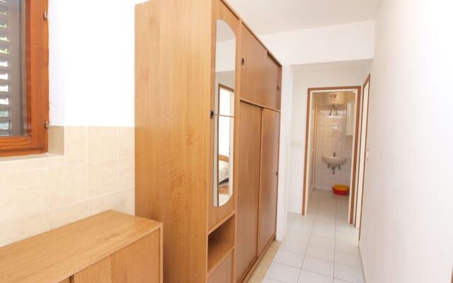 Apartment 981