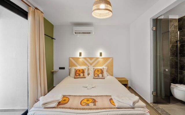 The Green Goose Hotel