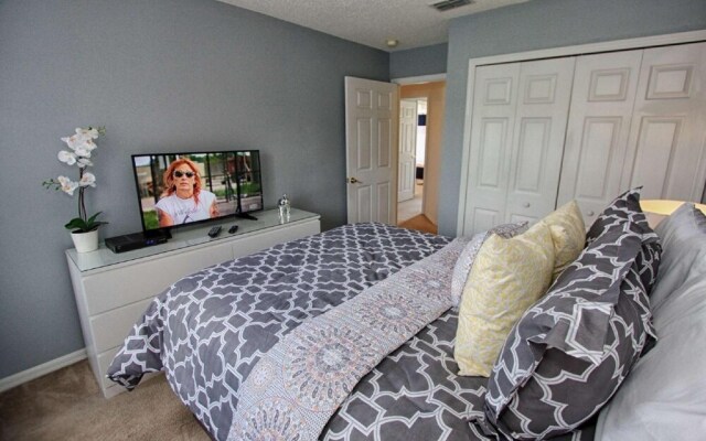 952 Lake Berkley