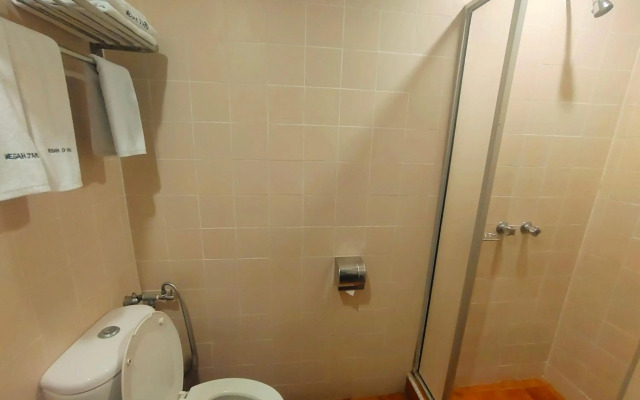 Megah D'Aru Hotel