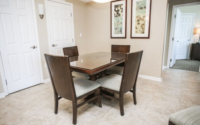 The Palms of Destin Resort by Panhandle Getaways