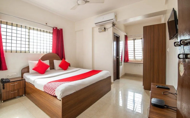 Durga Deluxe by OYO Rooms