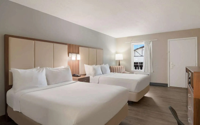 SureStay Hotel by Best Western Helen Downtown