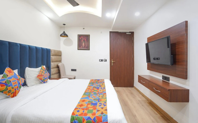 Fabhotel Golden Eye Inn