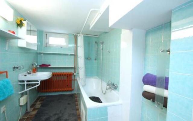 6678 Privat-Souterrain-Apartment