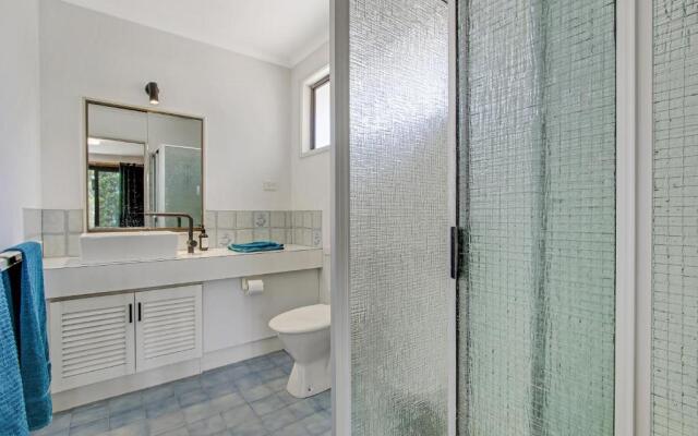 On the Hill at Metung