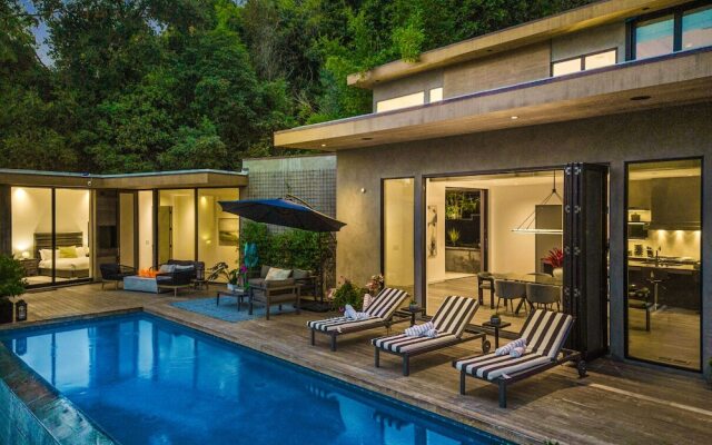 Beverly Glen Hillside Haven