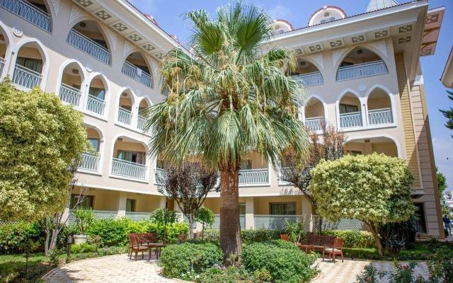 Hotel Vera Club Lindita