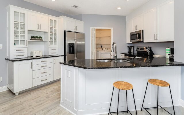 Northshore 960/960A* (2G) - 3BR 3BA - (8)