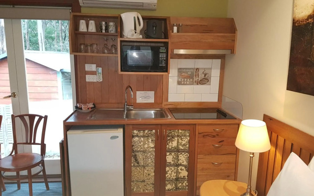 Adamsons Riverside Accommodation