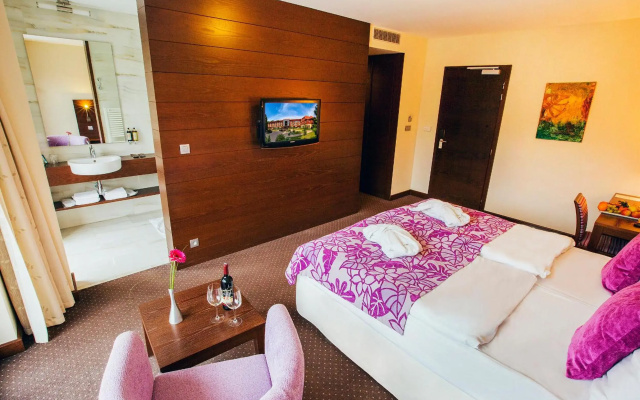 Hotel Zochova chata