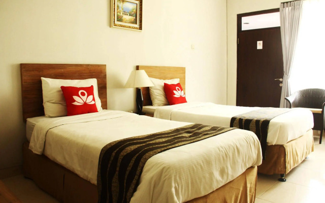 ZEN Rooms Sukajadi Sindang Sirna