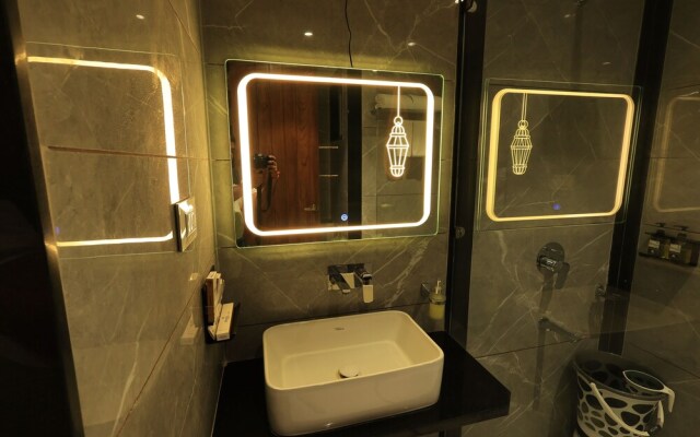 Krishna Hotel And Resort