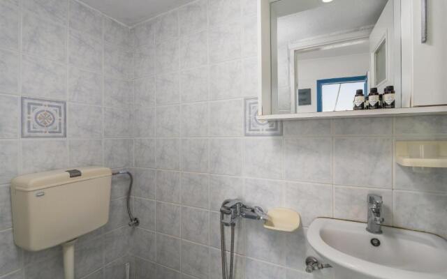 Kanava seafront apartment I