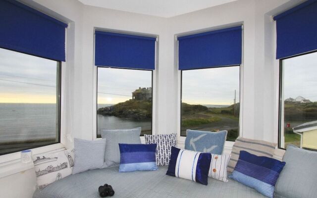 Min Y Mor Trearddur Bay