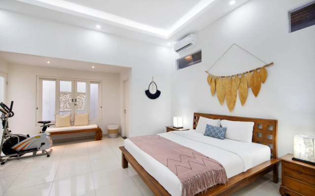 Villa Shree Canggu by Azure, 2 mins walk to Beach near Finns – Guest Rooms – Tibubeneng