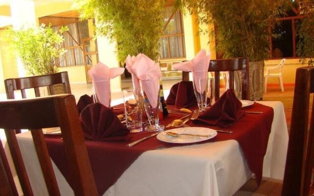 Ninzi Hill Hotel