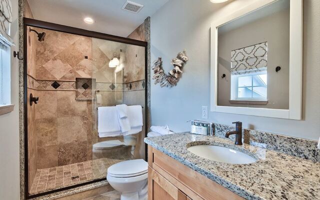 Bottoms Up by RedAwning