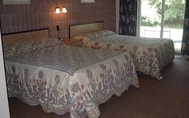 Top Notch Restaurant & Motel