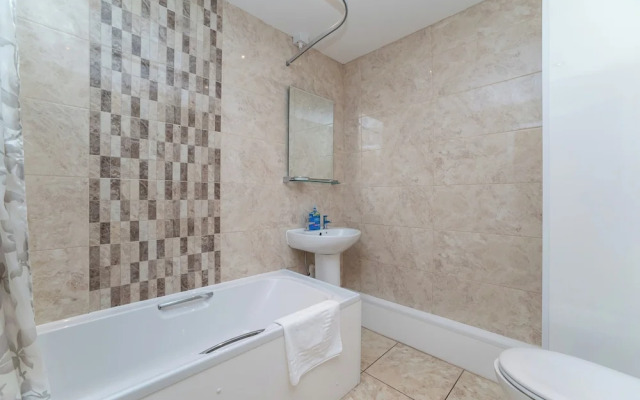 2 Bedroom Apartment 4 Guests