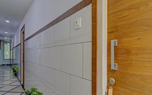 Hotel Royal Suites And Rooms