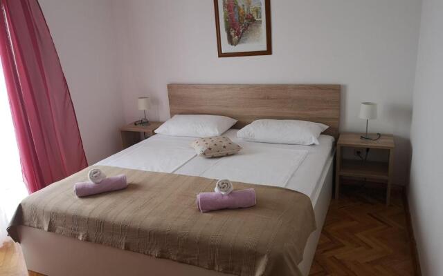 Apartments Mareta