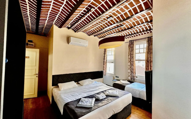 Taksim Palace İstanbul Hotel