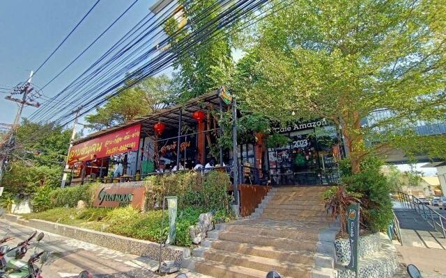 Ton Koon Hotel