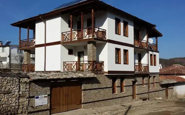 Chetrafilova Guest House