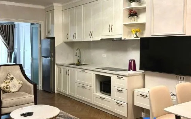 Westlake Pearl Suites & Spa 2 - By Pegasy Group – Kitchen – Hanoi