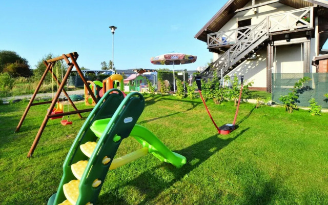 Apartment in Sianozety Near Sandy Beach