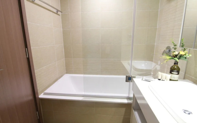 Luxury Apartment in Vinhomes Metropolis