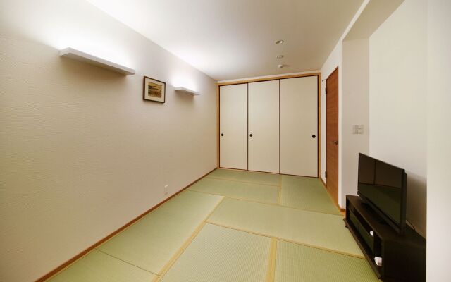 Aya inn Karasuma Gojo