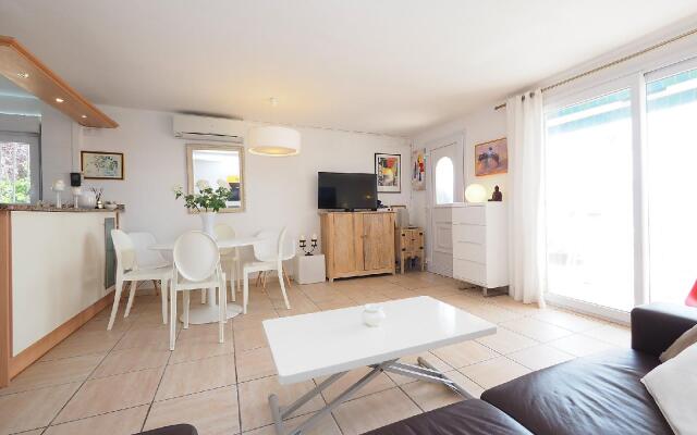 Salins I - Three Bedroom No.2