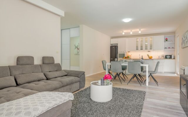 Luxury apartment Hill