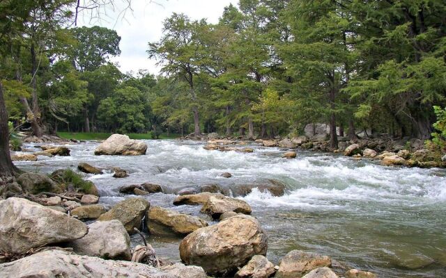 LEDGEROCK POINTE - 3 Br Home