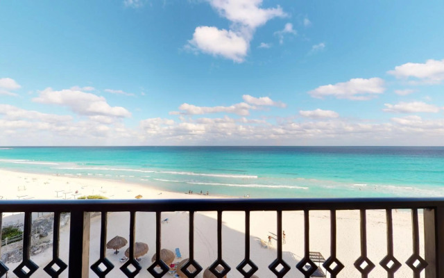 Grand Park Royal Cancún