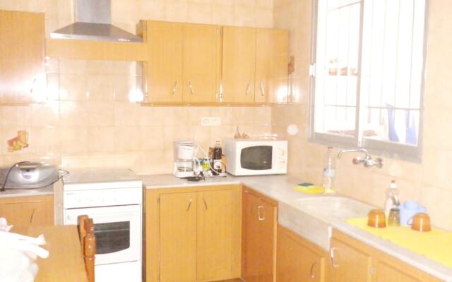 House With 3 Bedrooms in Albalat de la Ribera, With Enclosed Garden -