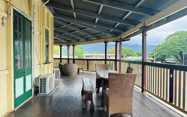 Mossman Exchange & Backpacker Resort