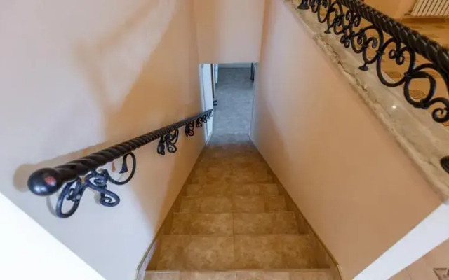 Asya Guest House