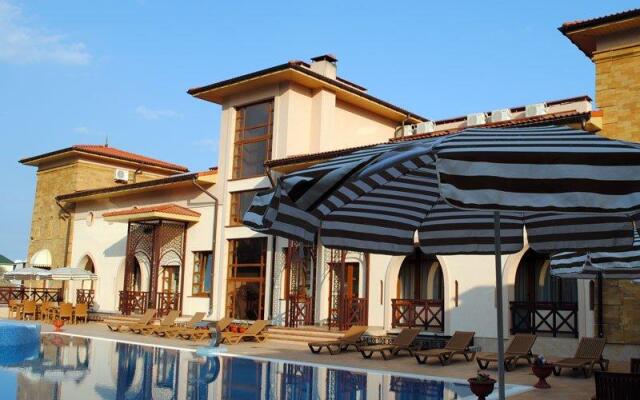 Perchem Hotel