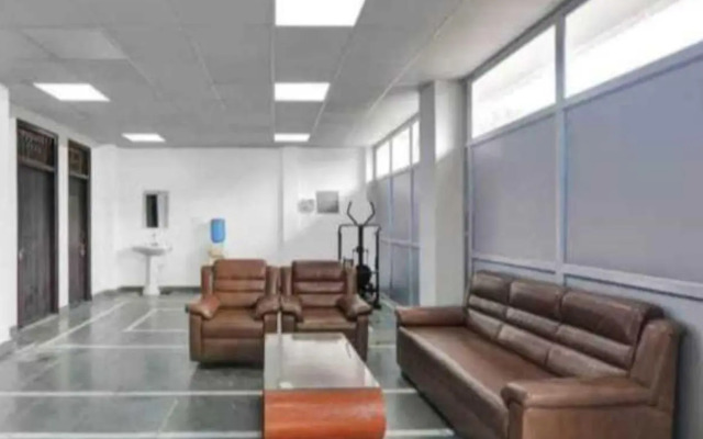 OYO Flagship 70217 Visitor Guest House