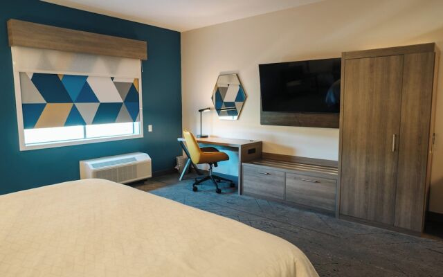 Holiday Inn Express & Suites McCalla - Birmingham West by IHG