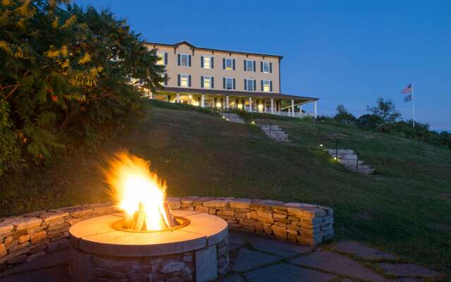 Chebeague Island Inn