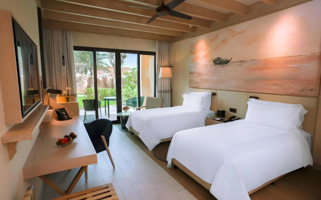 Saadiyat Rotana Resort and Villas