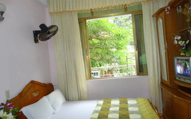 Catba Hostel